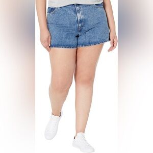 Levi’s high waisted mom shorts